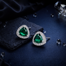 Green Stone Pendant Necklace Set – Silver Tone Crystal Statement Jewellery Set